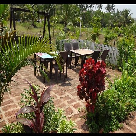 Exotica Beach Retreats Diveagar Bagian luar foto