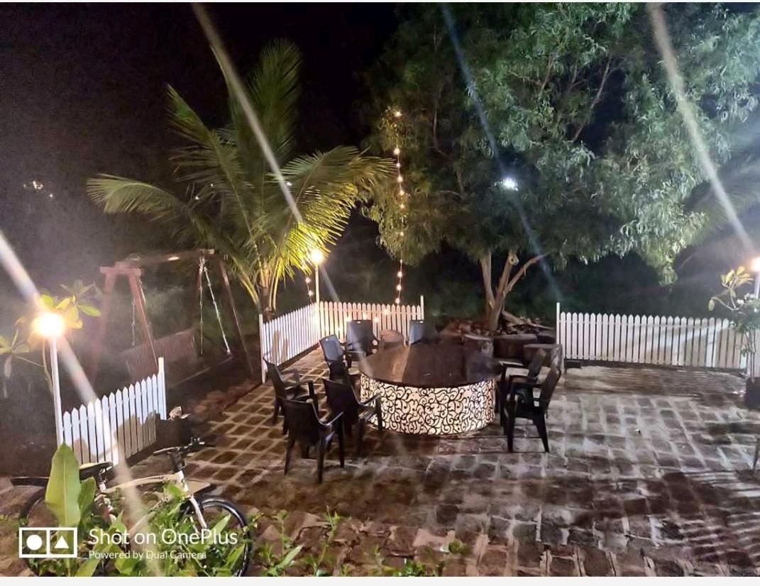 Exotica Beach Retreats Diveagar Bagian luar foto
