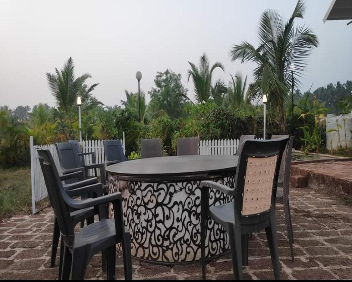 Exotica Beach Retreats Diveagar Bagian luar foto