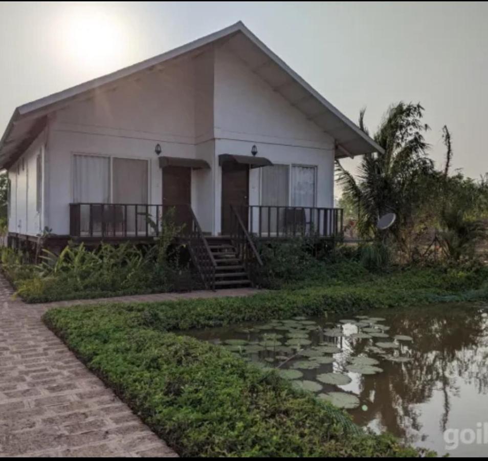 Exotica Beach Retreats Diveagar Bagian luar foto