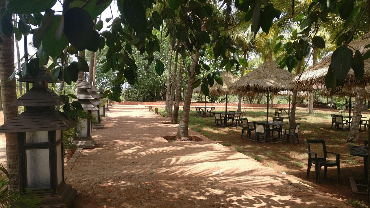 Exotica Beach Retreats Diveagar Bagian luar foto